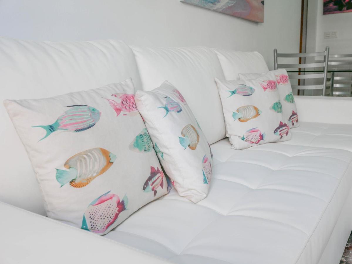 Apartamentos Turisticos Tronca Luxury Granada Dış mekan fotoğraf
