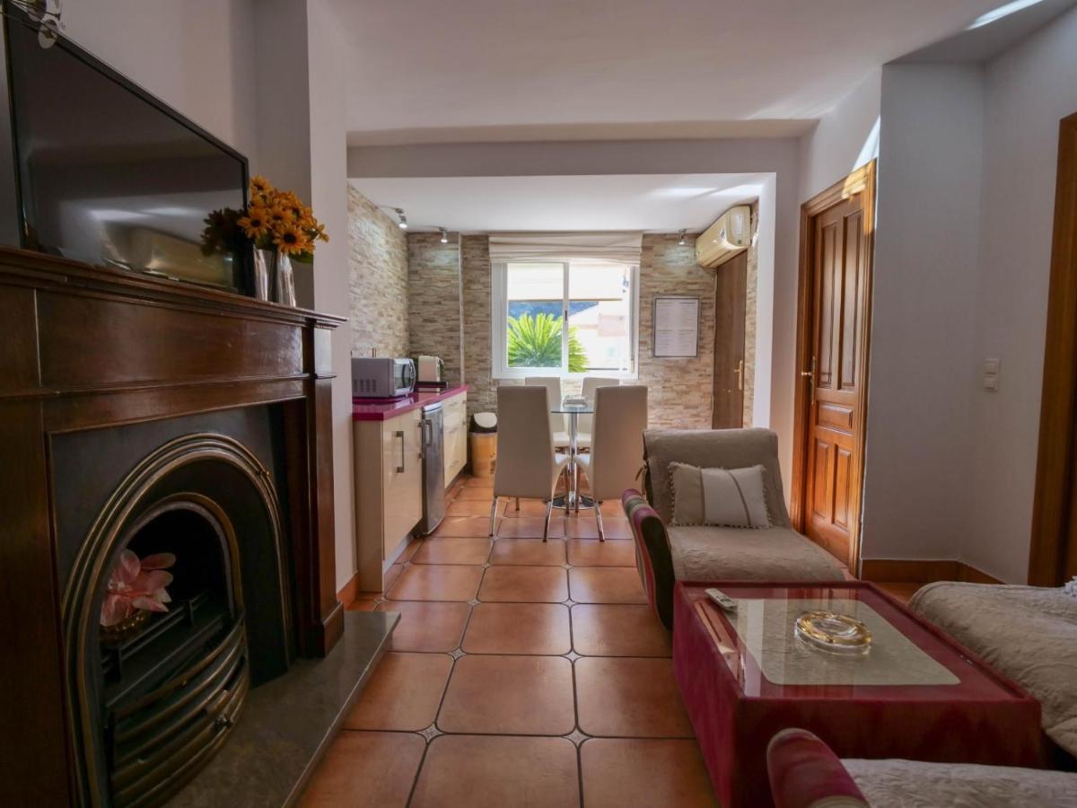 Apartamentos Turisticos Tronca Luxury Granada Dış mekan fotoğraf