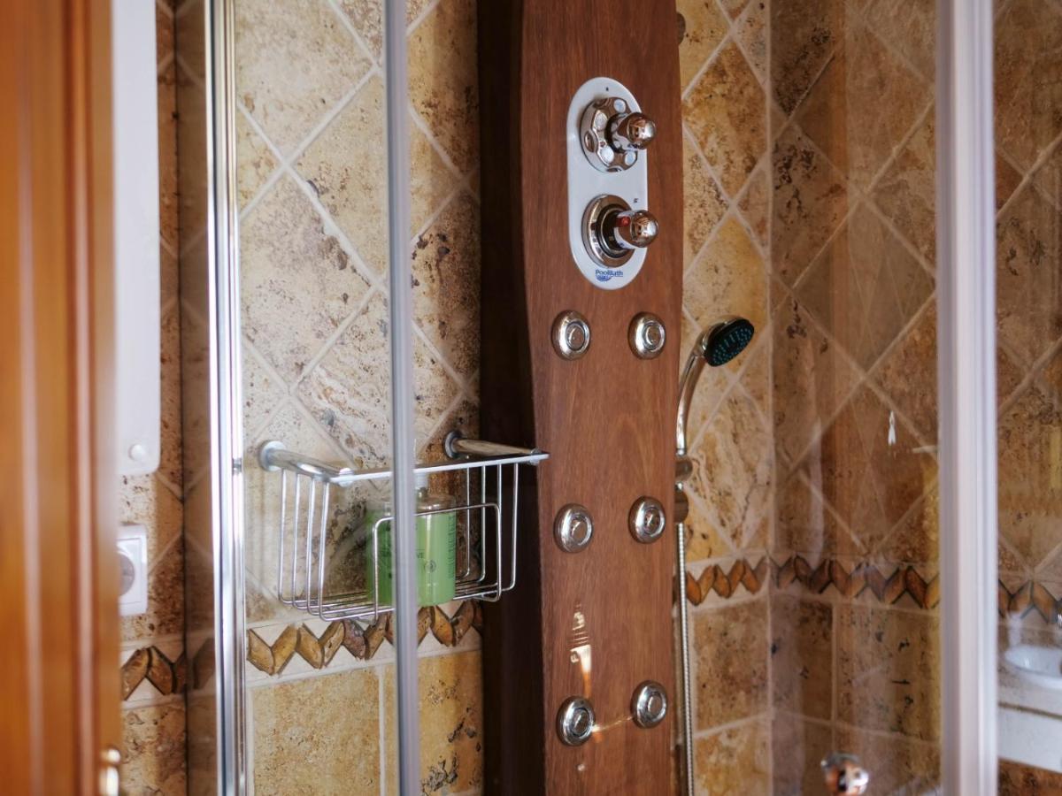 Apartamentos Turisticos Tronca Luxury Granada Dış mekan fotoğraf