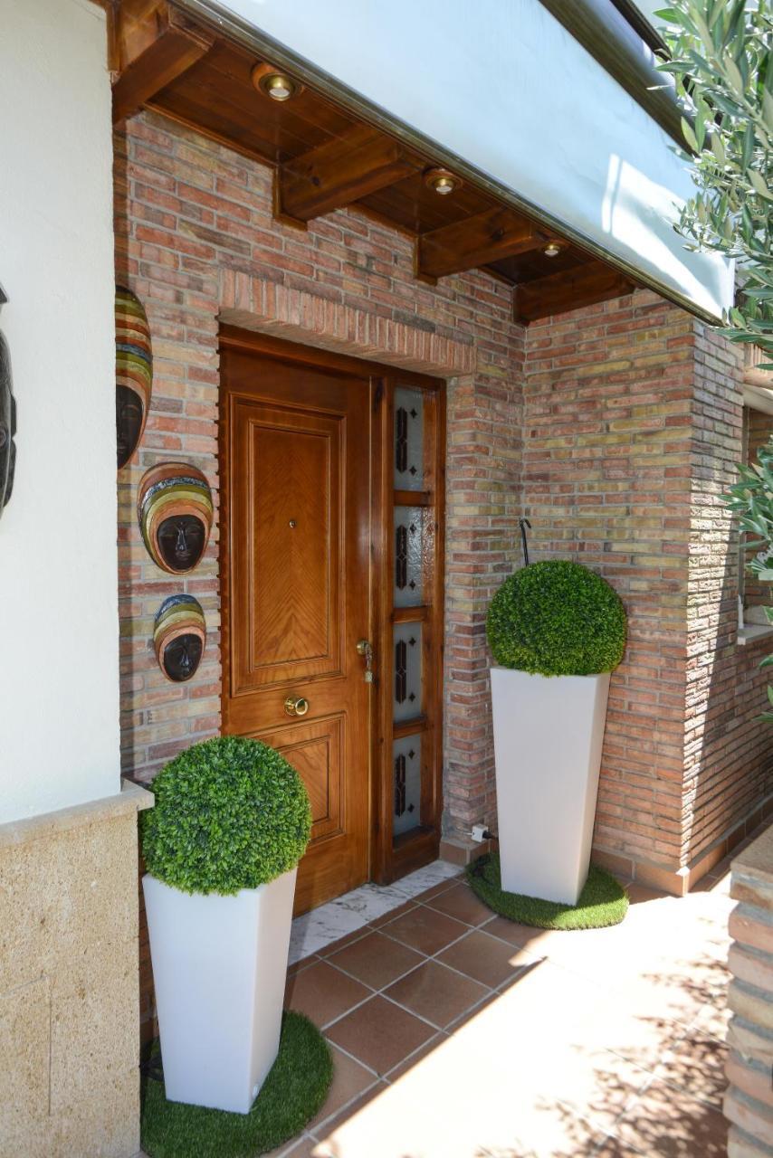 Apartamentos Turisticos Tronca Luxury Granada Dış mekan fotoğraf