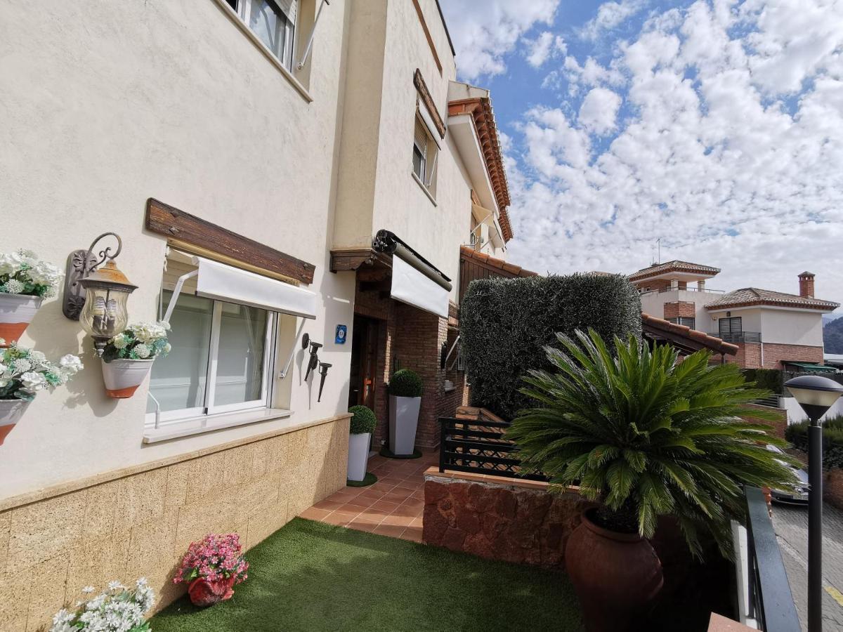 Apartamentos Turisticos Tronca Luxury Granada Dış mekan fotoğraf