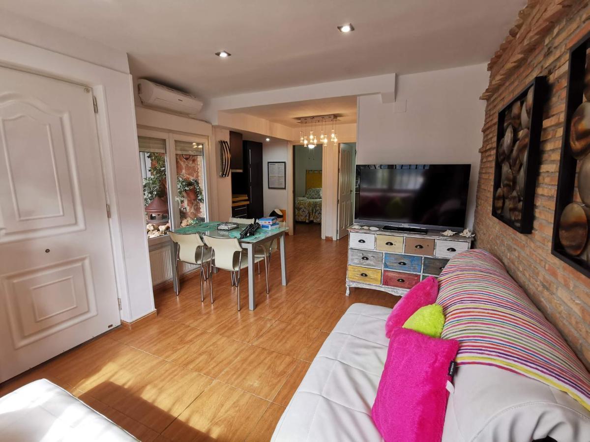 Apartamentos Turisticos Tronca Luxury Granada Dış mekan fotoğraf